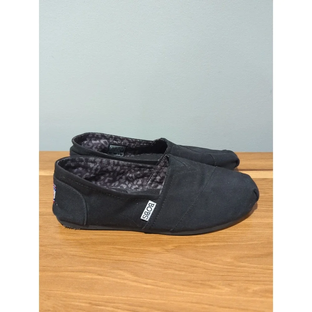 Skechers BOBS‎ Slip On Loafer Flats Black Shoes Womens 6 Plush Peace and Love